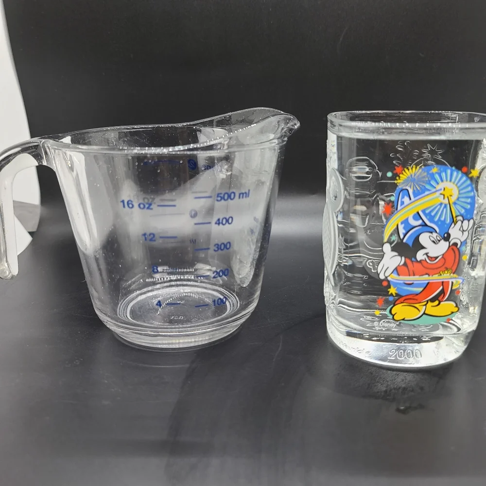 2000 Walt Disney World/ McDonald's Celebration Glasses. - Picture 11 of 16